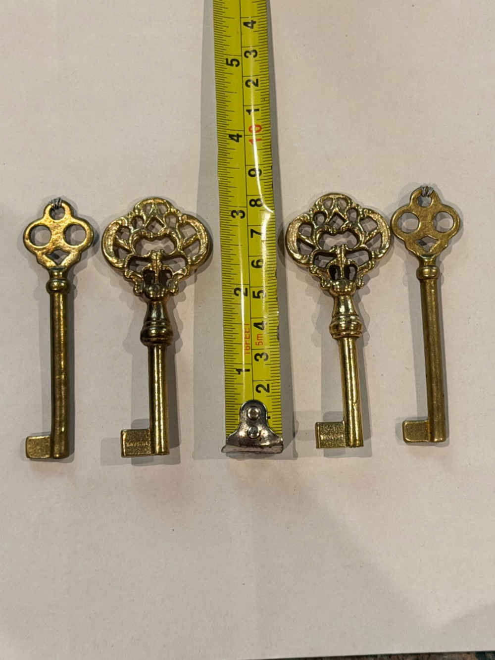 4 Gold Antique Skeleton Keys
